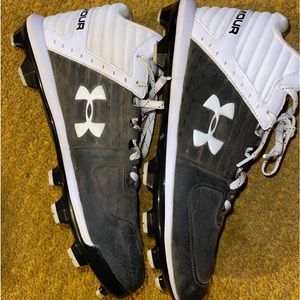 Gently worn Baseball cleats by Under Armor size 11.5